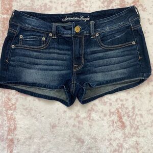 Vintage American Eagle Outfitters Women's Indigo Jean Shorts